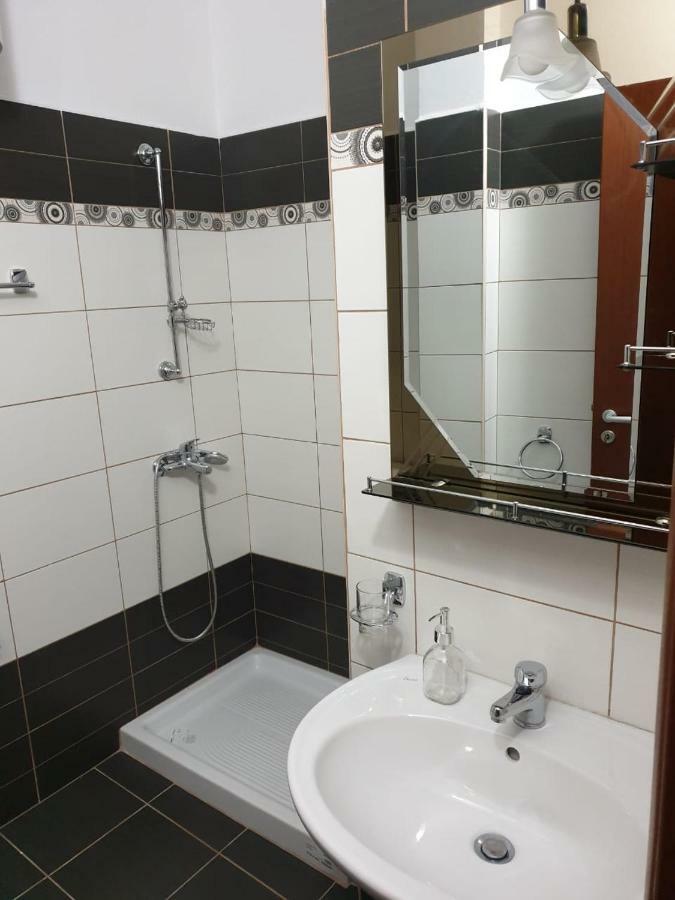 Ann'Apartment Orikum Eksteriør bilde